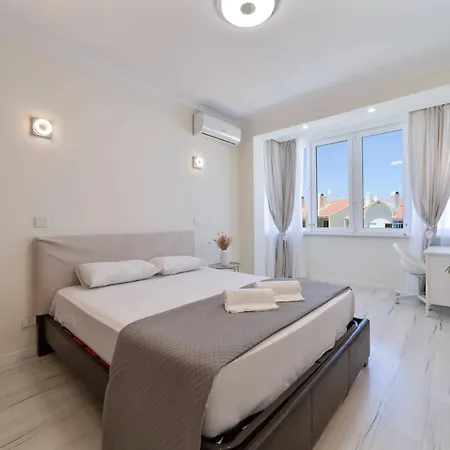 Lumen Apartment